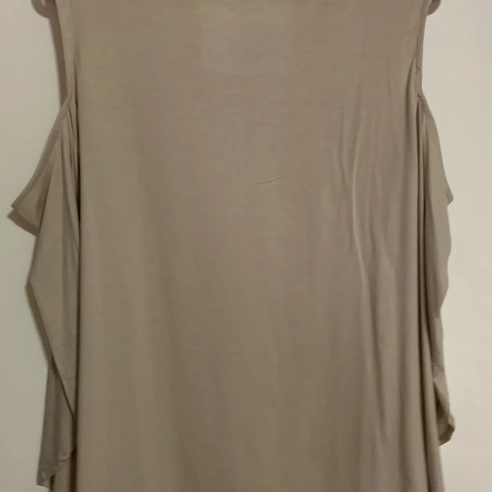 Diane Gilman 2 Open shoulder and bell sleeves. New - Picture 2 of 6